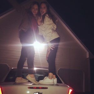 Meet your Posher, Marissa